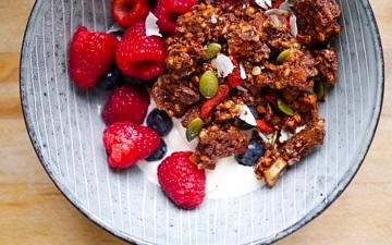 Festive Chocolate Buckwheat Granola by Nourish Everyday - a delicious gluten free crunchy, chunky granola that is also free from refined sugar and dairy!