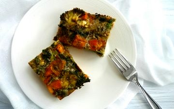Breakfast frittata of sweet potato and greens