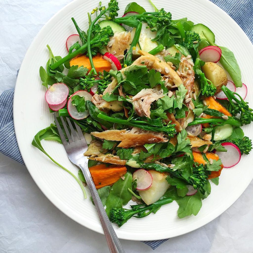 Smoked Mackerel Superfood Salad (gluten free, grain free, dairy free, nut free, paleo) - recipe by Nourish Everyday