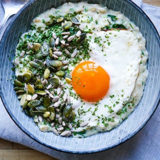 Healthy Savoury Oat Porridge with Greens and Egg | wordpress-6440-15949-223058.cloudwaysapps.com