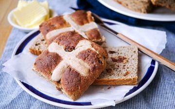 Gluten Free Buckwheat Hot Cross Buns | Nourish Everyday | These AMAZING hot cross buns are gluten free, dairy free and refined sugar free! They're so soft, fragrant and delicious though you wouldn't know it!