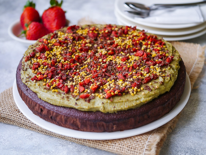 Superfood Paleo Chocolate Cake with Matcha Frosting - this luscious grain free cake is free from gluten, dairy and refined sugar, and yet it's SO incredibly delicious, with a rich, truly chocolatey flavour!