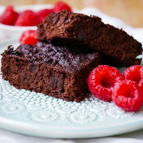 Paleo Chocolate Brownies (nut free) - Nourish Every Day