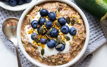 Healthy Chocolate Zucchini Overnight Oats {gluten free, dairy free and vegan friendly recipe} - the perfect breakfast to meal prep in advance, no cooking required!