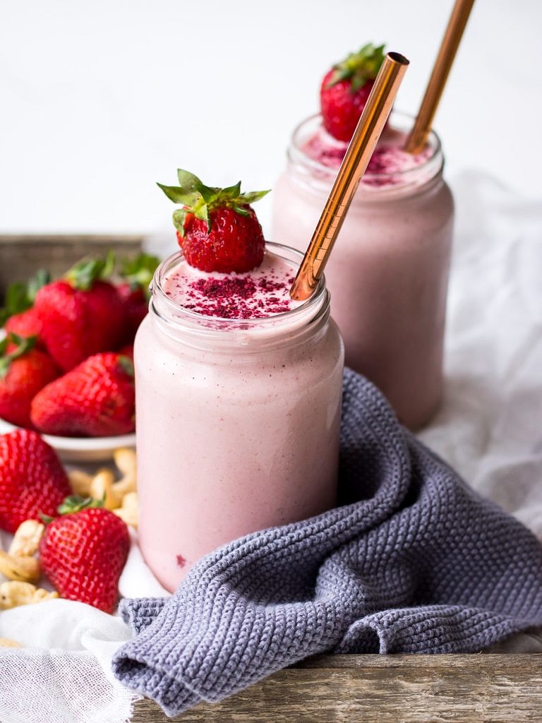 Strawberry Shortcake Smoothie - Nourish Every Day