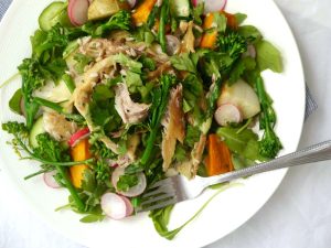 Smoked Mackerel Superfood Salad (gluten free, grain free, dairy free, paleo) - recipe via Nourish Everyday